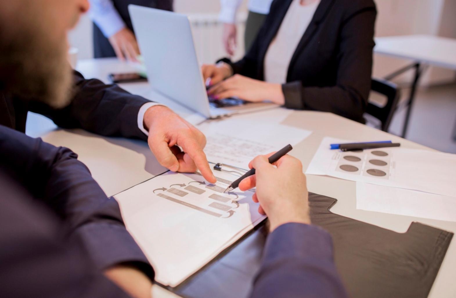 Tecniche narrative satiriche