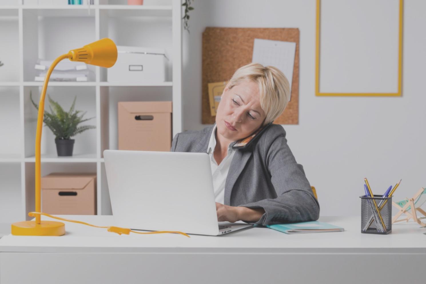 Analisi testi satirici contemporanei